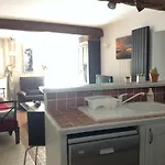 Vieille 1 - Luca's Apartment, 1 Bedroom, Max 2 Adults And 2 Kids *