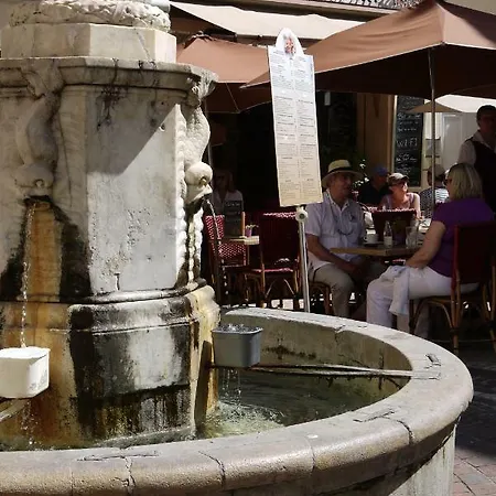 Vieille 1 - Luca's Apartment, 1 Bedroom, Max 2 Adults And 2 Kids 아파트 *