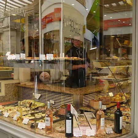 아파트 Vieille 1 - Luca's Apartment, 1 Bedroom, Max 2 Adults And 2 Kids