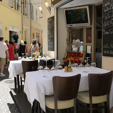 Vieille 1 - Luca's Apartment, 1 Bedroom, Max 2 Adults And 2 Kids * Antibes