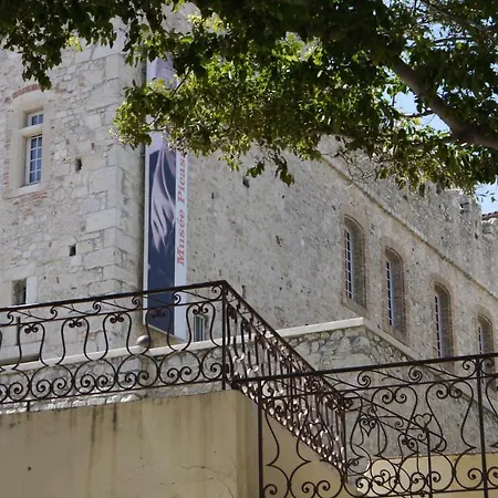 Apartment Vieille 1 - Luca's Apartment, 1 Bedroom, Max 2 Adults And 2 Kids