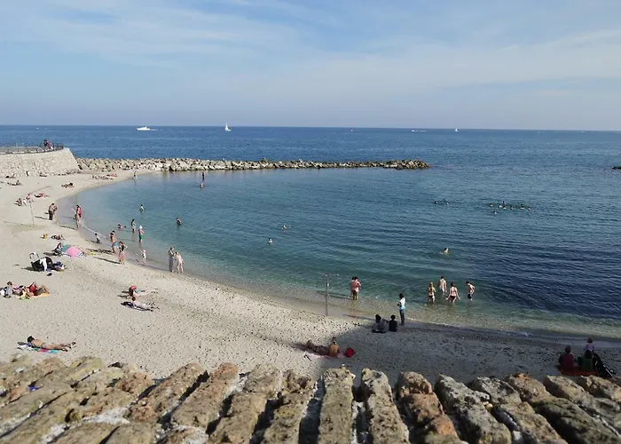 Vieille 1 - Luca's Apartment, 1 Bedroom, Max 2 Adults And 2 Kids * Antibes